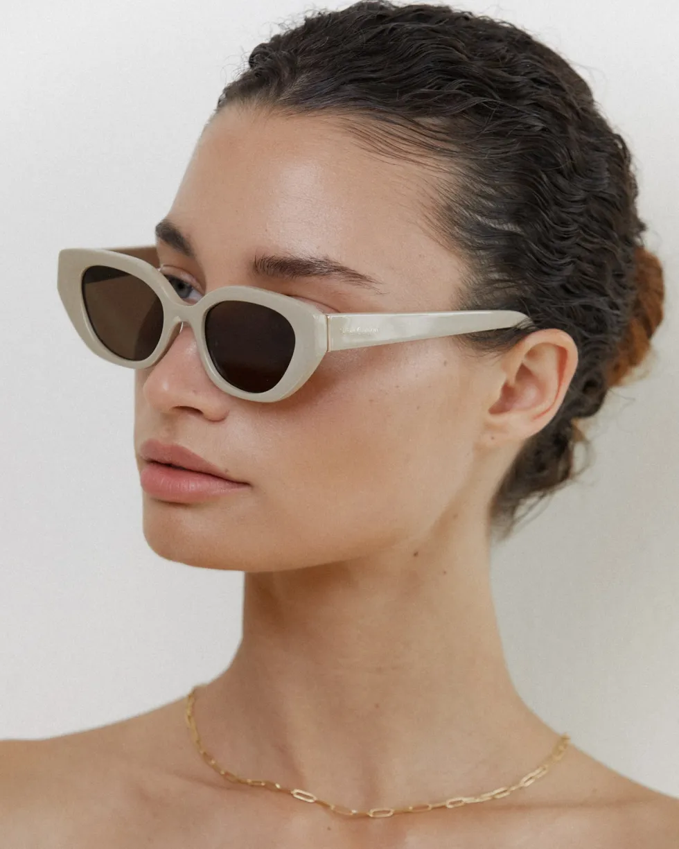 New 'Le Chat' Sunglasses - Fawn Sunglasses