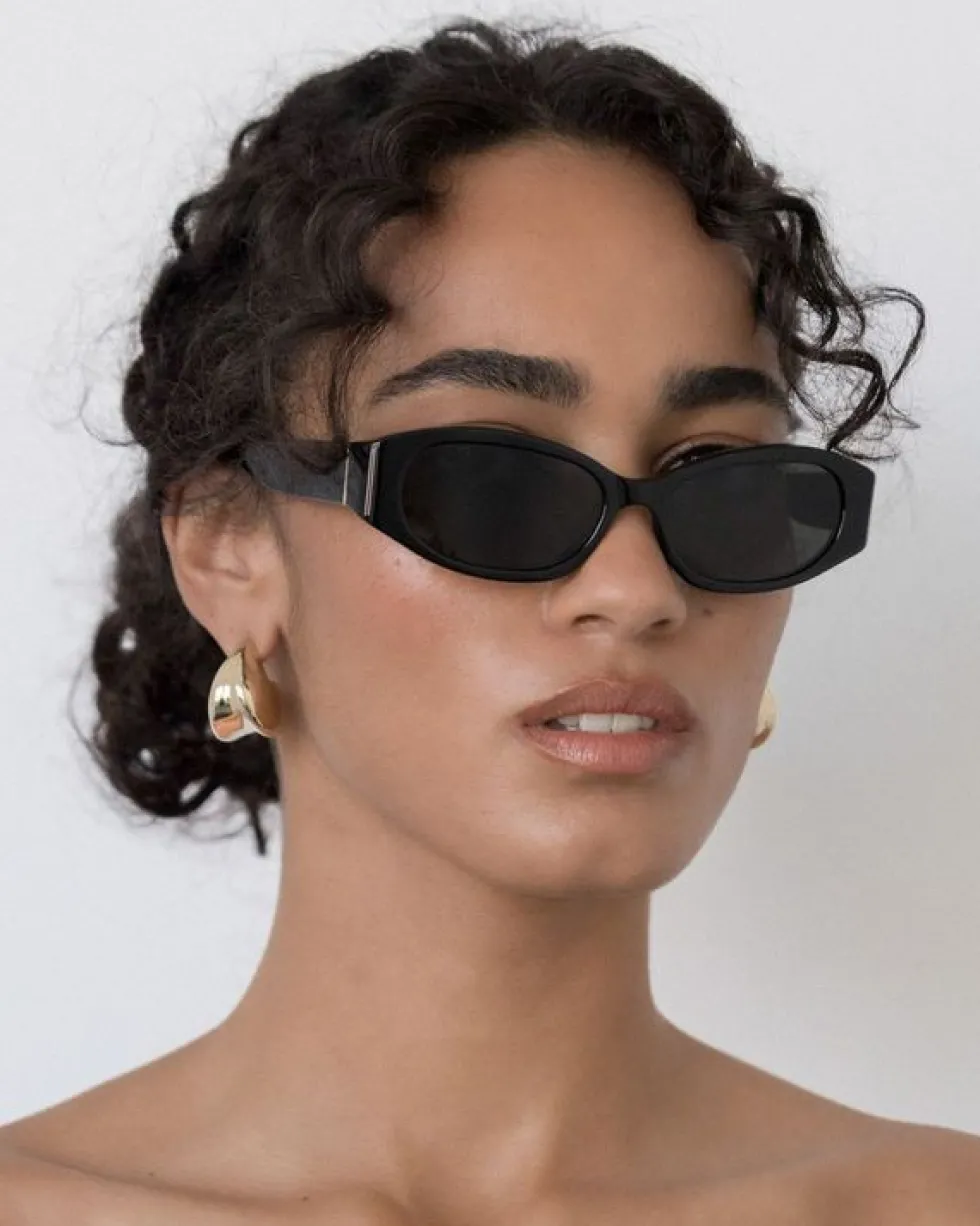 Clearance 'Momentum' Sunglasses - Black Sunglasses