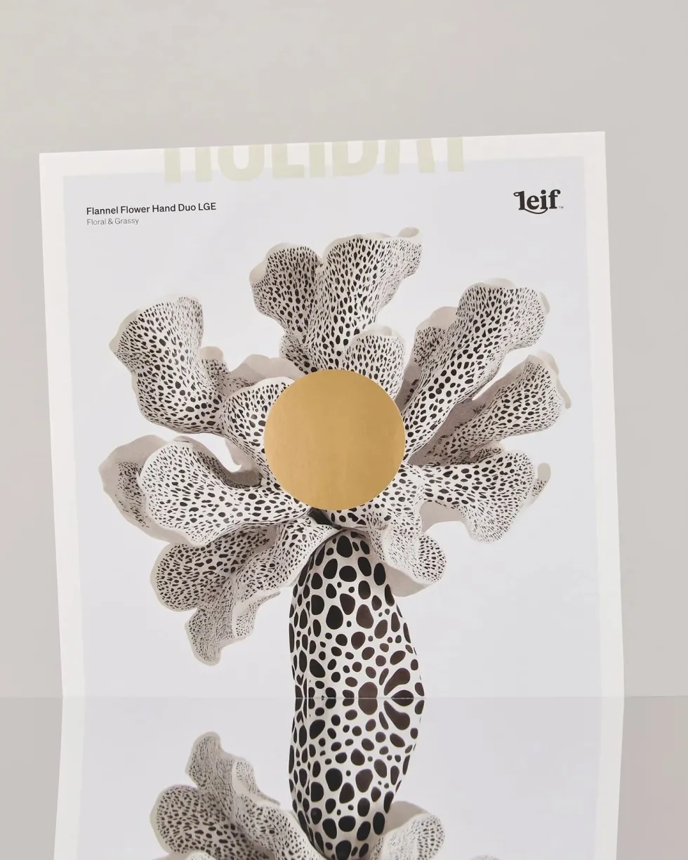 Outlet 'Holiday Edition Large' - Flannel Flower Hand Duo Home & Living