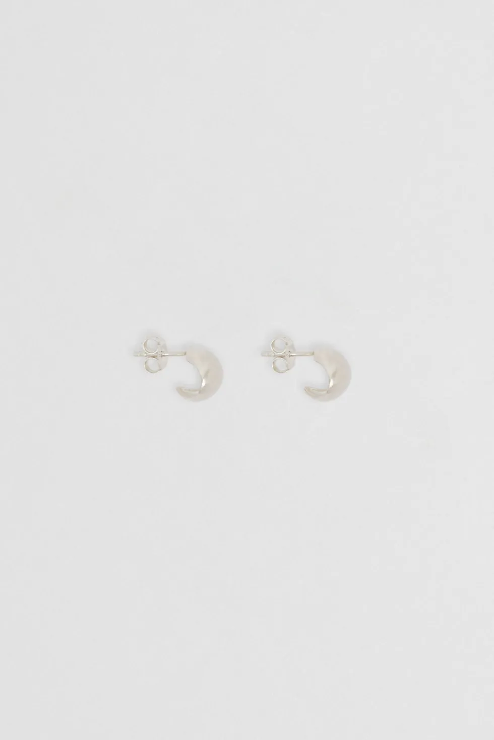 Sale Nina Gordon 'Fold Hoops Small' - Silver Jewellery