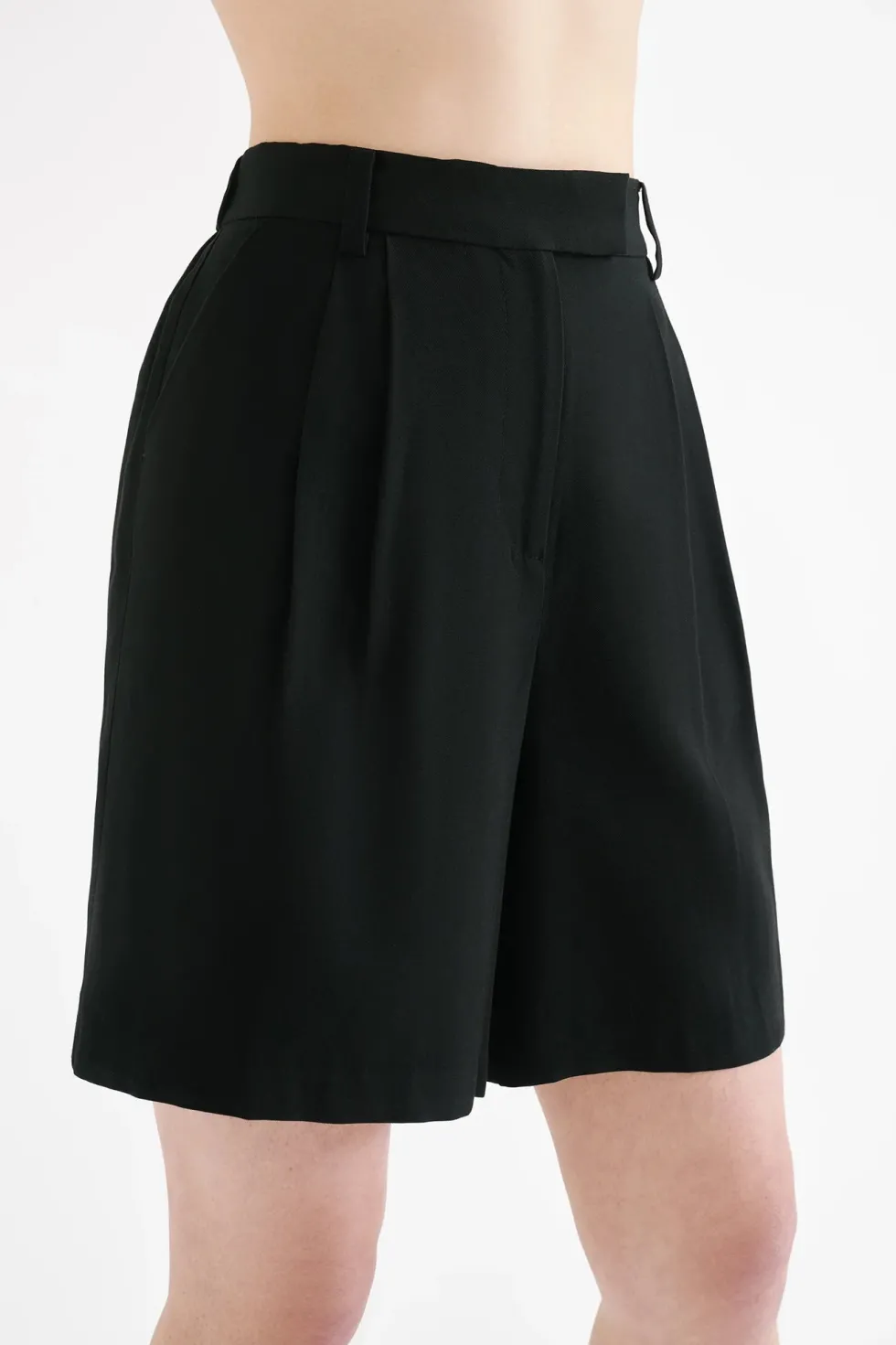 Hot 'Kit Tailored Short' - Black Shorts