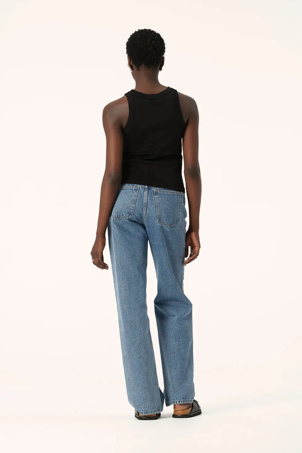 Outlet 'Zoe Tank' - Black Basics